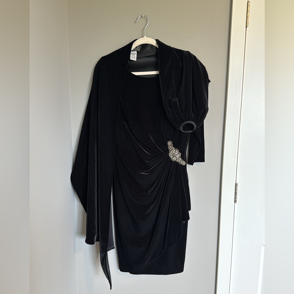 Alex Evenings Black Velvet Dress & Wrap Set Beaded Waist Size 10 Formal Cocktail